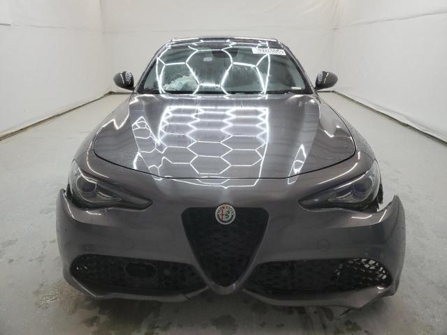 VIN ZARFAMBN6K7616776 2019 Alfa Romeo Giulia, TI no.5