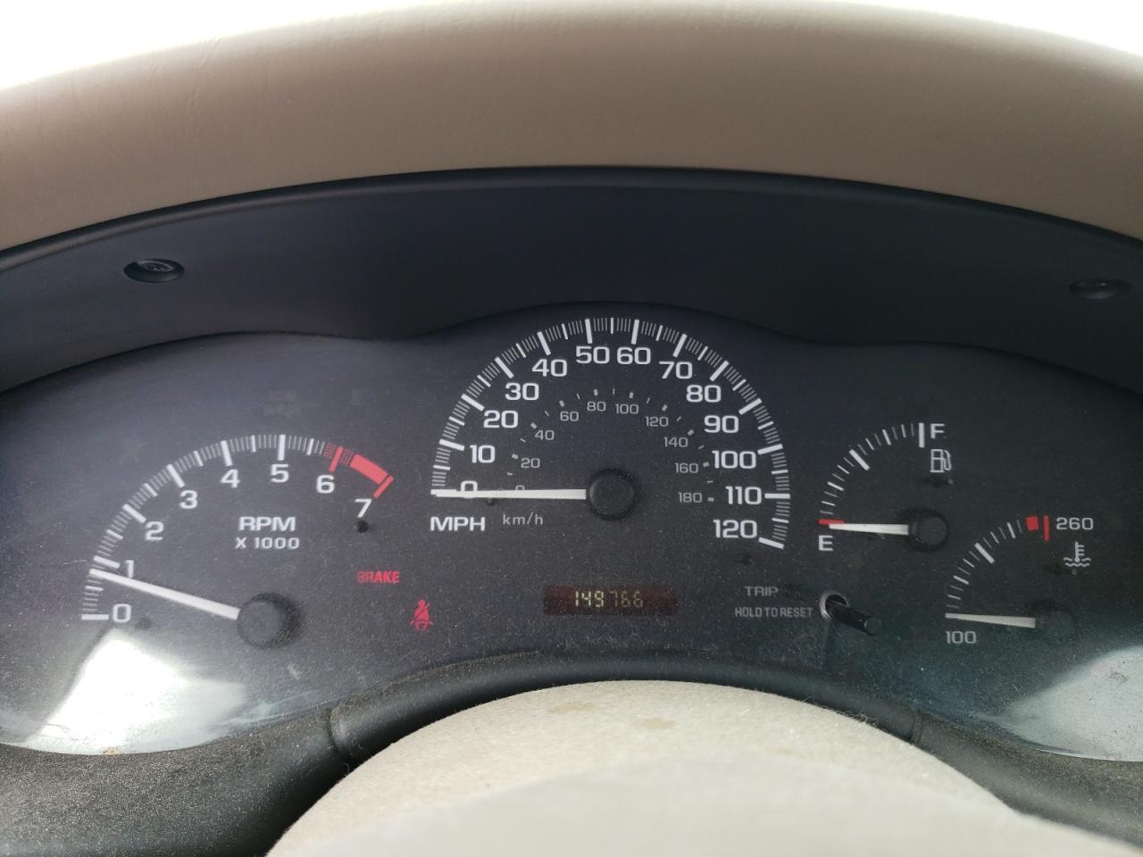 1G1ND52FX4M594984 2004 Chevrolet Classic