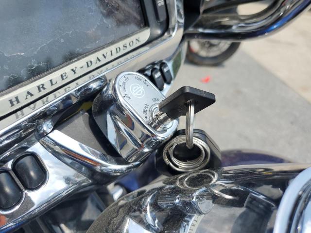 2017 HARLEY-DAVIDSON FLHTCUTG T - 1HD1MAD12HB852656