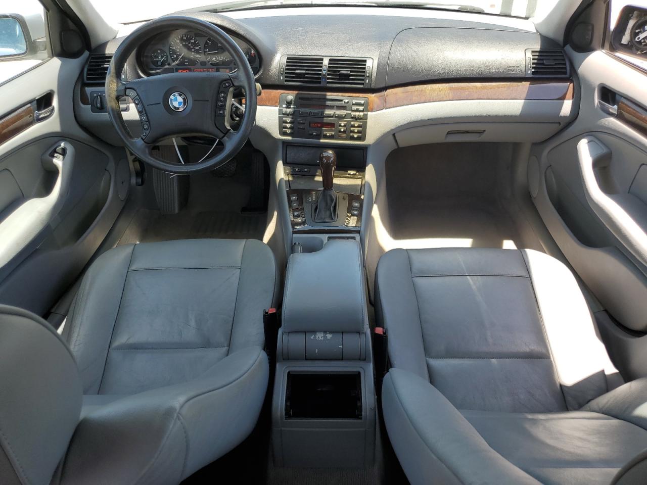 WBAET37463NJ34393 2003 BMW 325 I