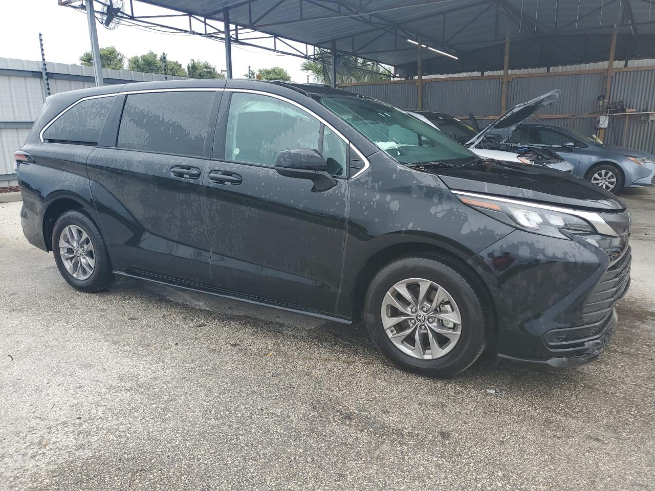 5TDKRKEC4RS194944 2024 Toyota Sienna Le