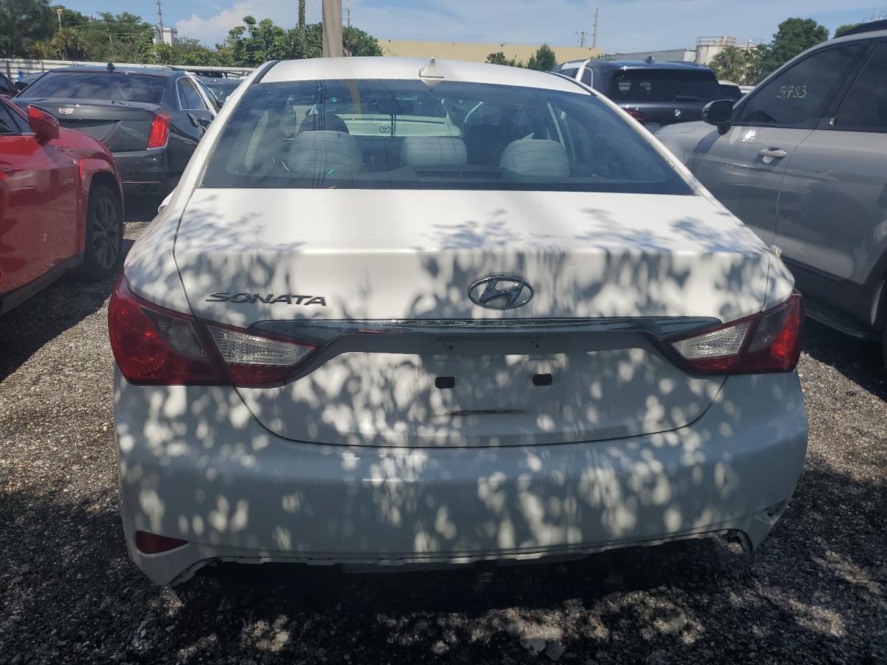 5NPEB4AC2EH814581 2014 Hyundai Sonata Gls