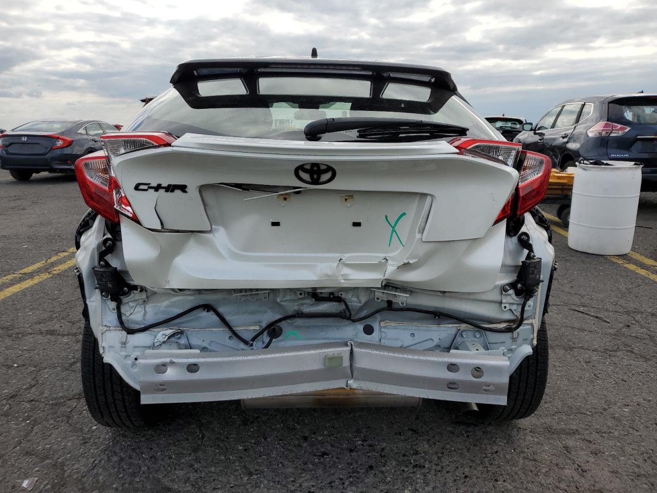 JTNKHMBX2M1122034 2021 Toyota C-Hr Xle