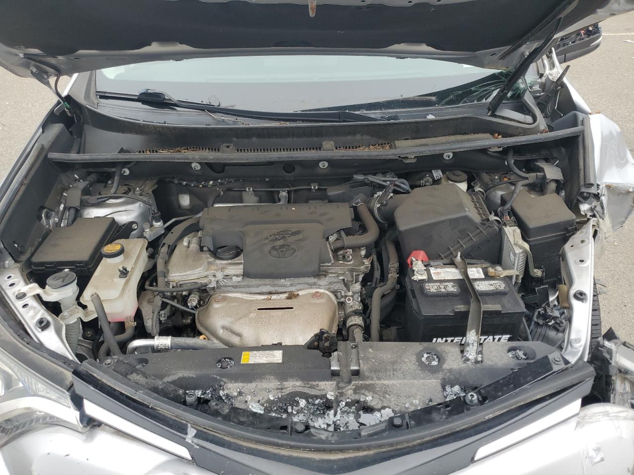 2T3RFREV6HW665670 2017 Toyota Rav4 Xle