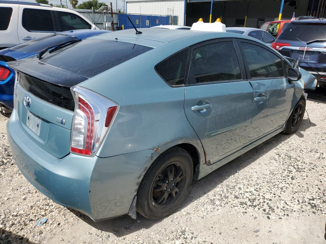 2015 Toyota Prius vin: JTDKN3DU1F1928198