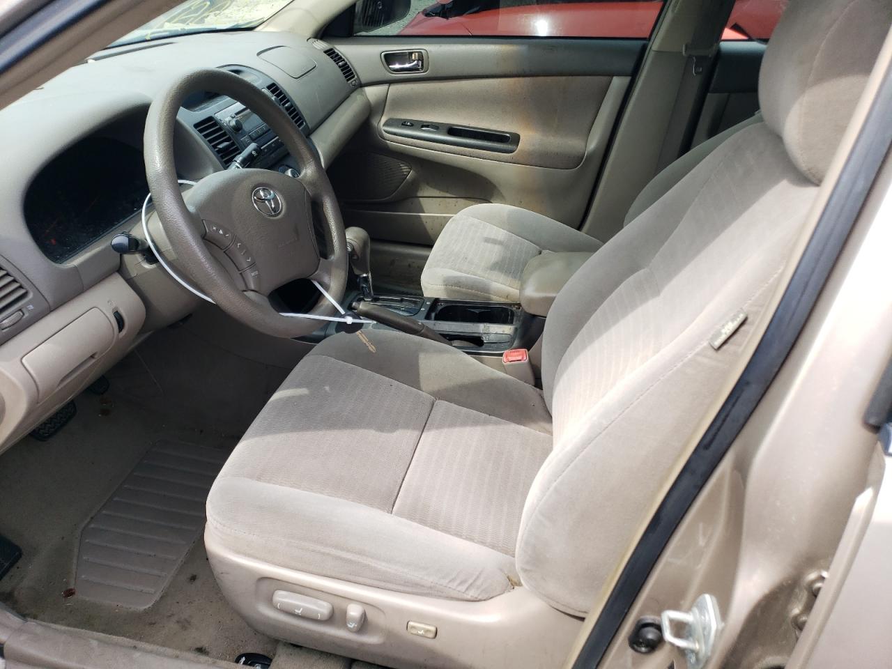 Toyota Camry le 2005