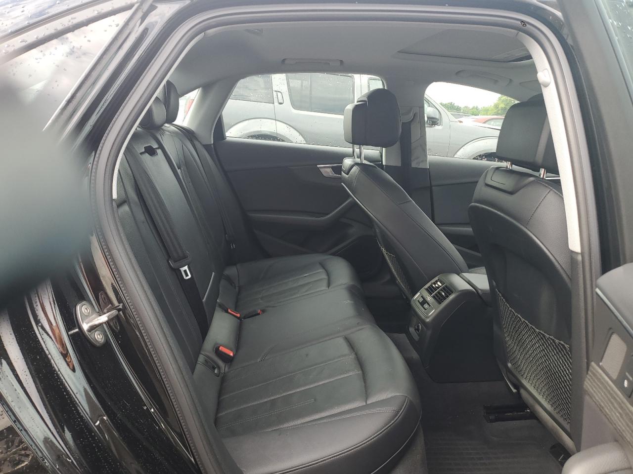 WAUDNAF41JA054791 2018 Audi A4 Premium