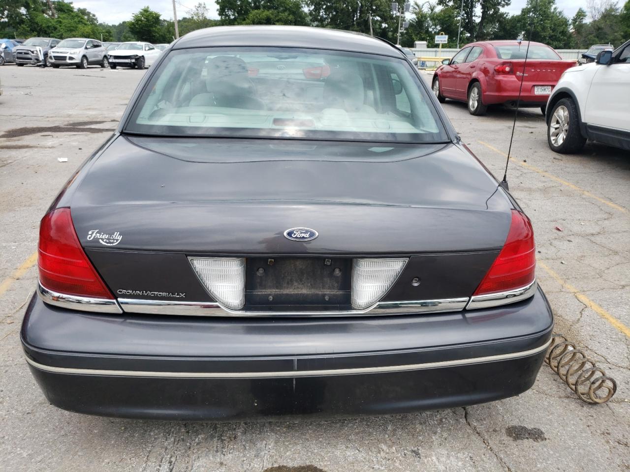 2FAFP74W45X130228 2005 Ford Crown Victoria Lx