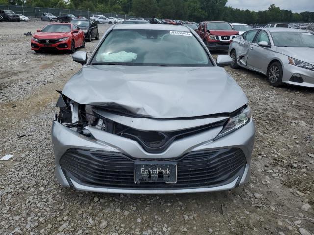 VIN 4T1B11HK4JU100447 2018 Toyota Camry, L no.5