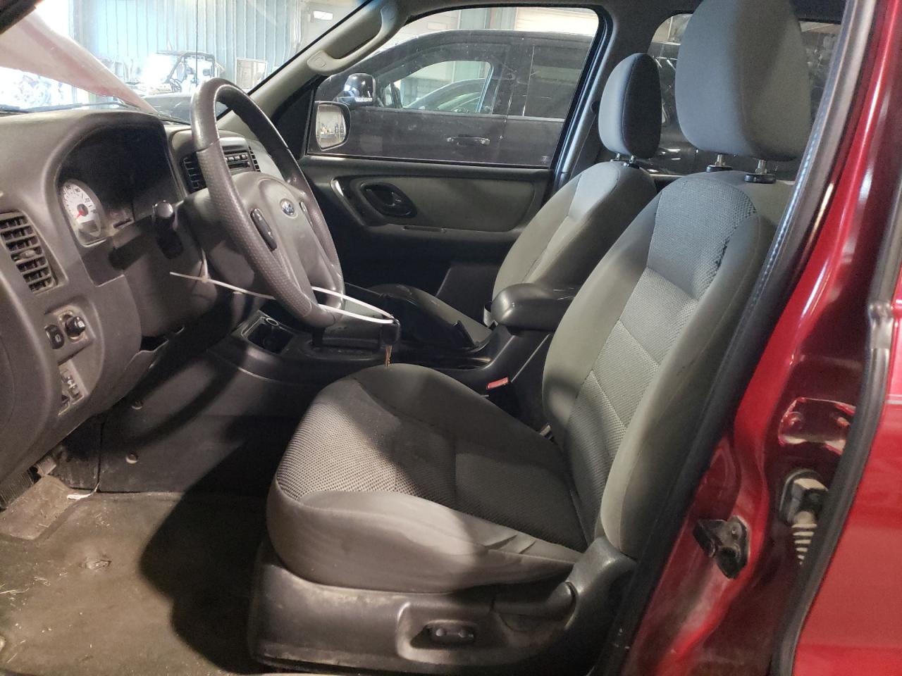 1FMCU93145KB10275 2005 Ford Escape Xlt