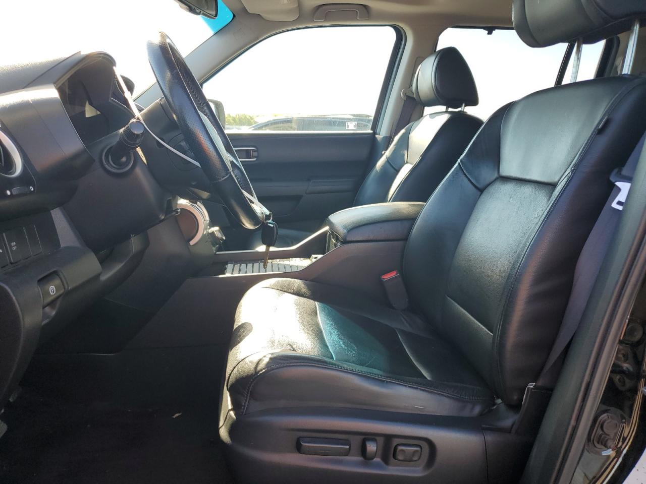 5FNYF4H8XAB008922 2010 Honda Pilot Touring