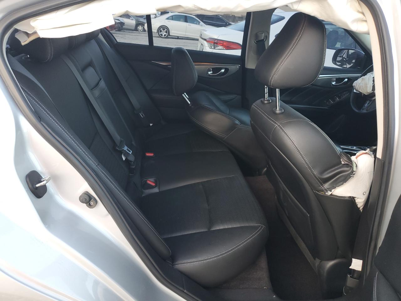 JN1EV7AR0JM437233 2018 Infiniti Q50 Luxe