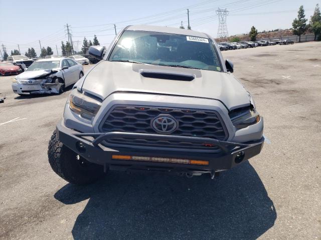 VIN 3TMAZ5CN2JM063064 2018 Toyota Tacoma, Double Cab no.5