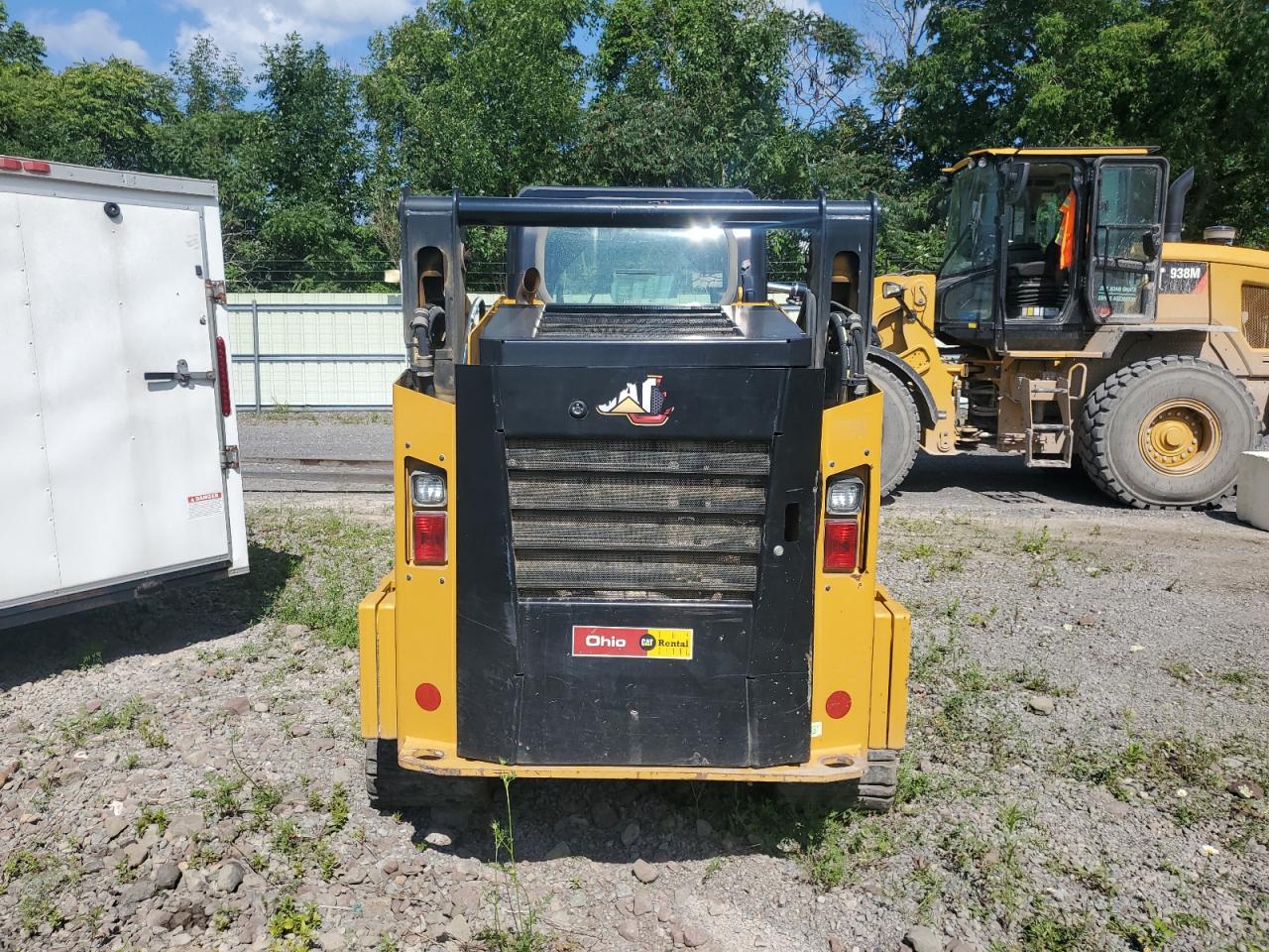 Lot #2722744478 2019 CATERPILLAR SKID STEER