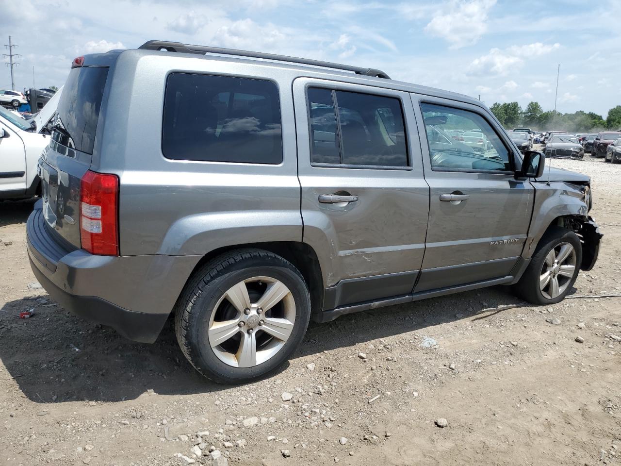 2014 Jeep Patriot Latitude vin: 1C4NJPFA2ED539540