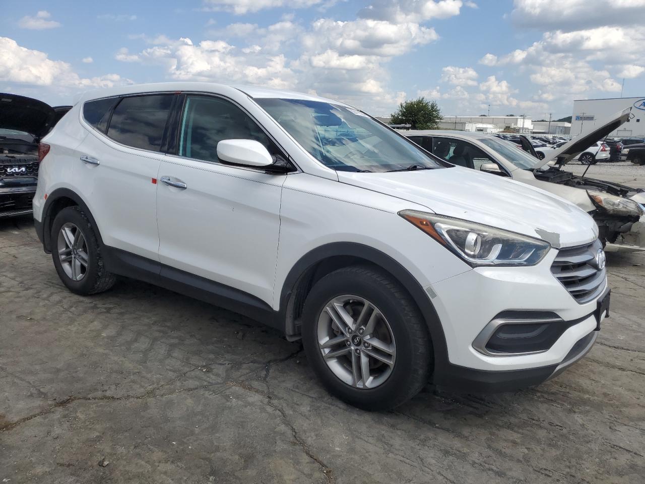 2018 Hyundai Santa Fe Sport vin: 5XYZT3LB4JG528150