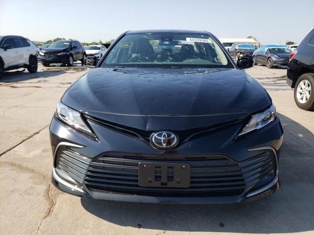 VIN 4T1C11AKXPU096847 2023 Toyota Camry, LE no.5