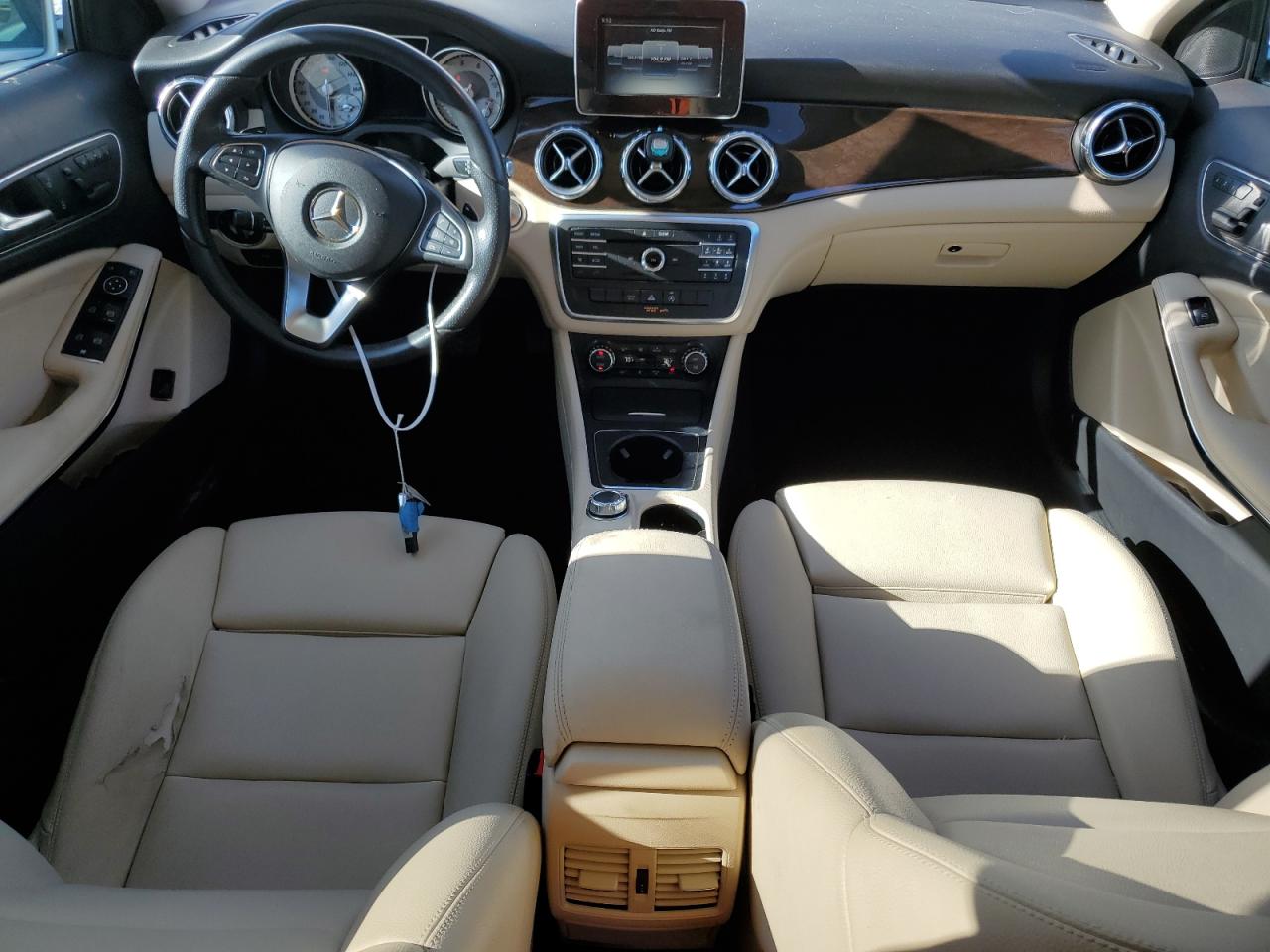 WDCTG4EB5HJ302586 2017 Mercedes-Benz Gla 250