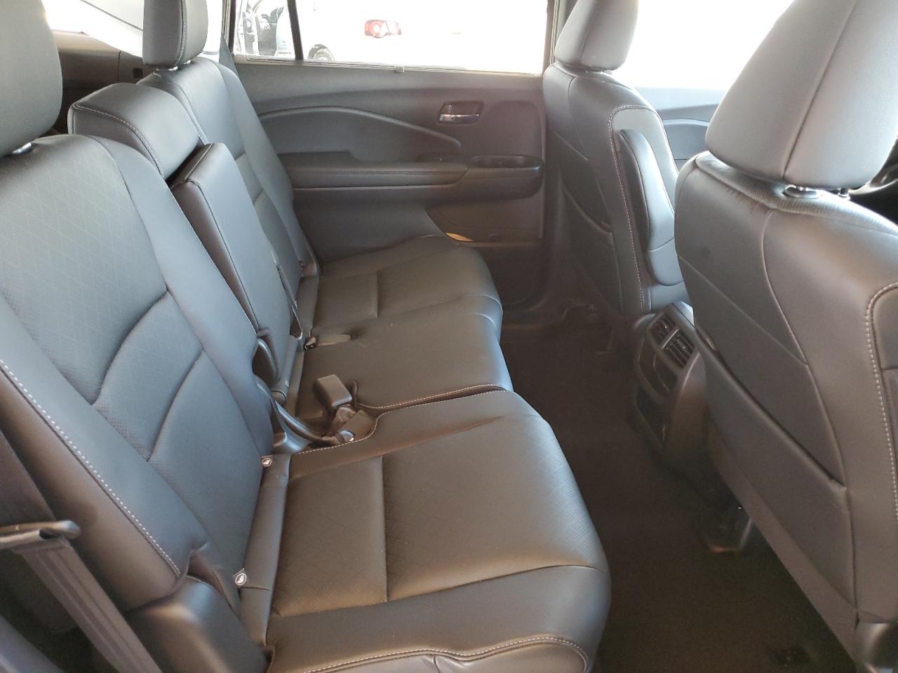 5FNYF8H53LB000161 2020 Honda Passport Exl