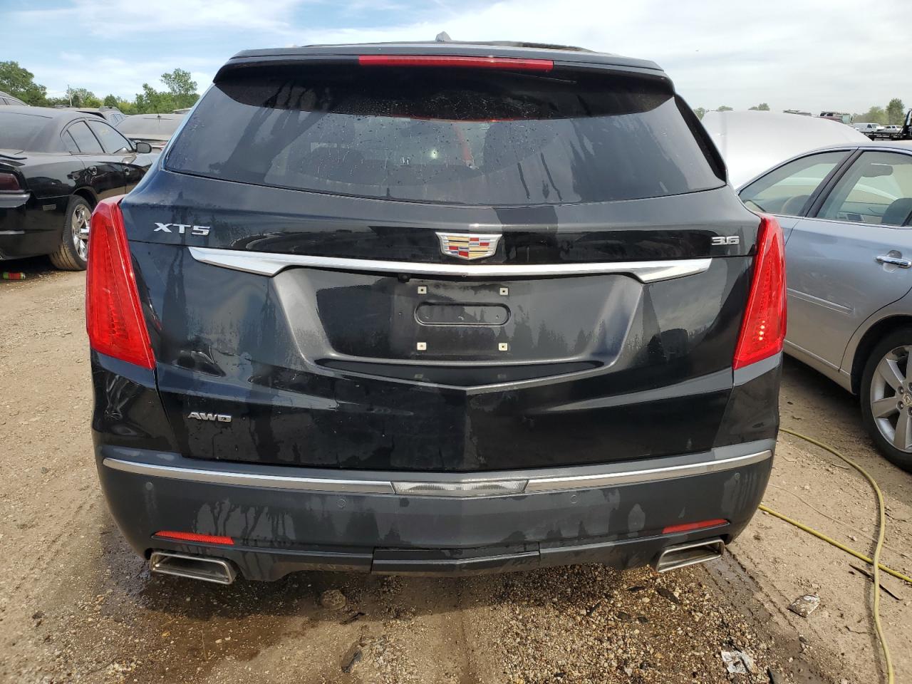 1GYKNDRS9HZ147487 2017 Cadillac Xt5 Luxury