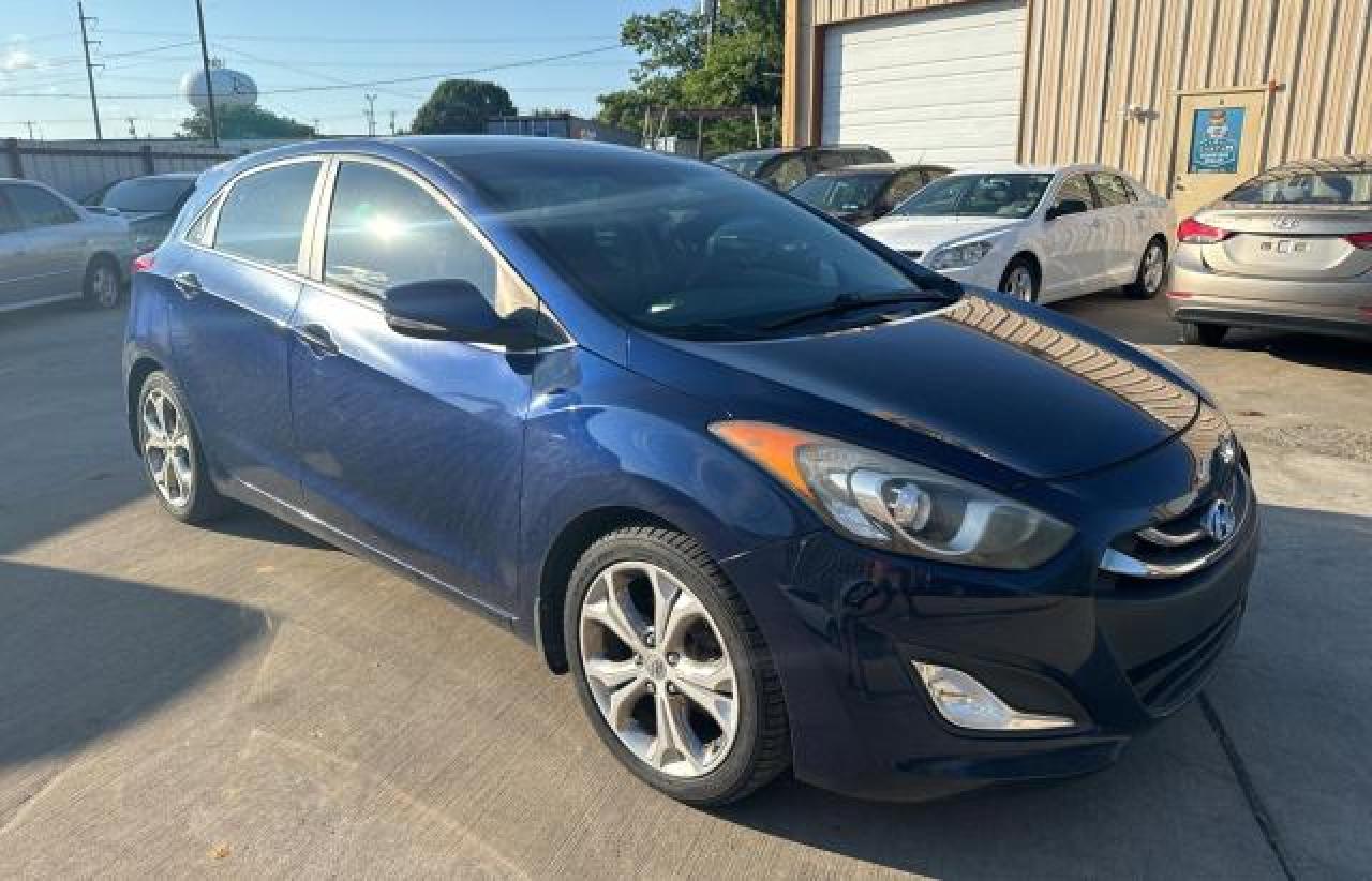 2013 Hyundai Elantra Gt vin: KMHD35LEXDU092869