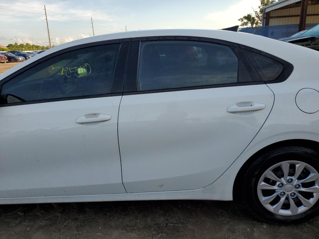 3KPF24AD1KE081355 2019 Kia Forte Fe