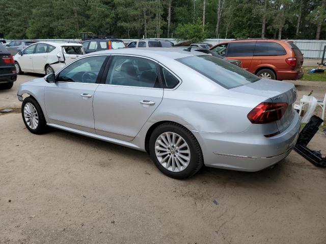 2017 VOLKSWAGEN PASSAT SE - 1VWBT7A33HC010787