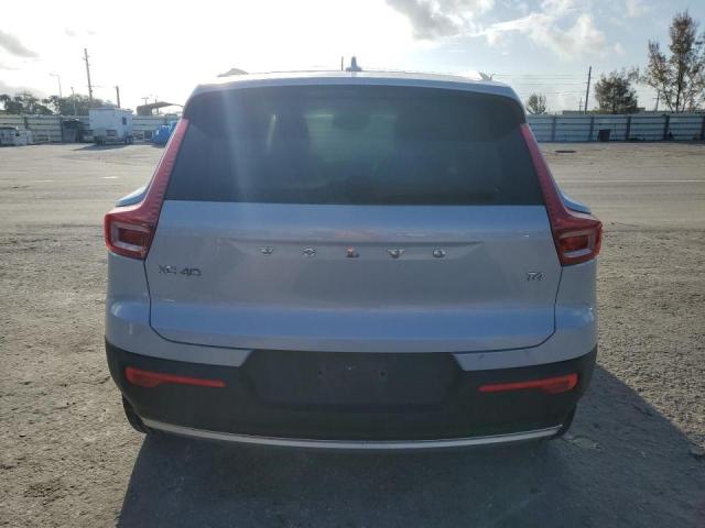 2020 Volvo Xc40 T4 Momentum VIN: YV4AC2HK7L2176529 Lot: 63150264