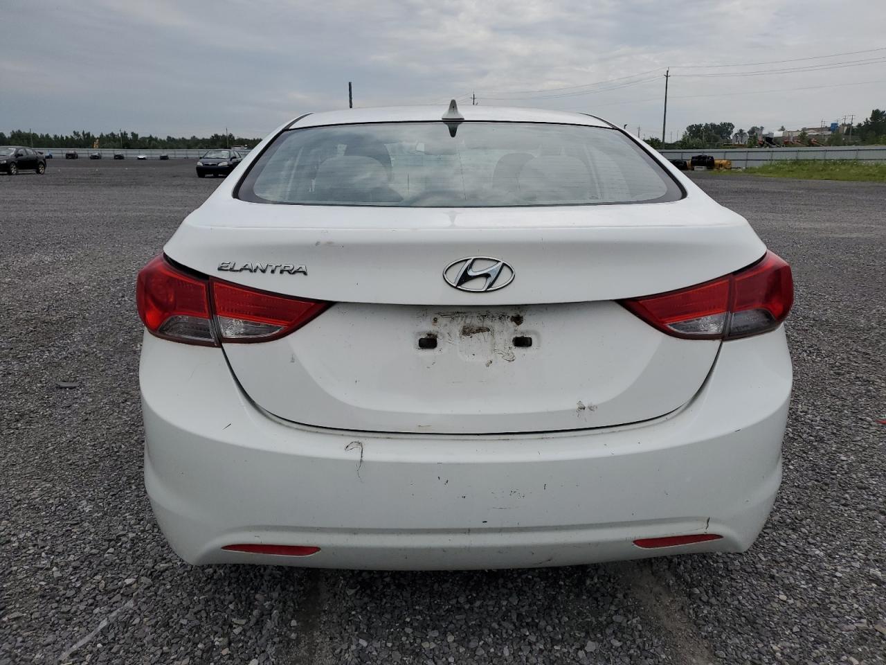 2013 Hyundai Elantra Gls vin: 5NPDH4AEXDH394627