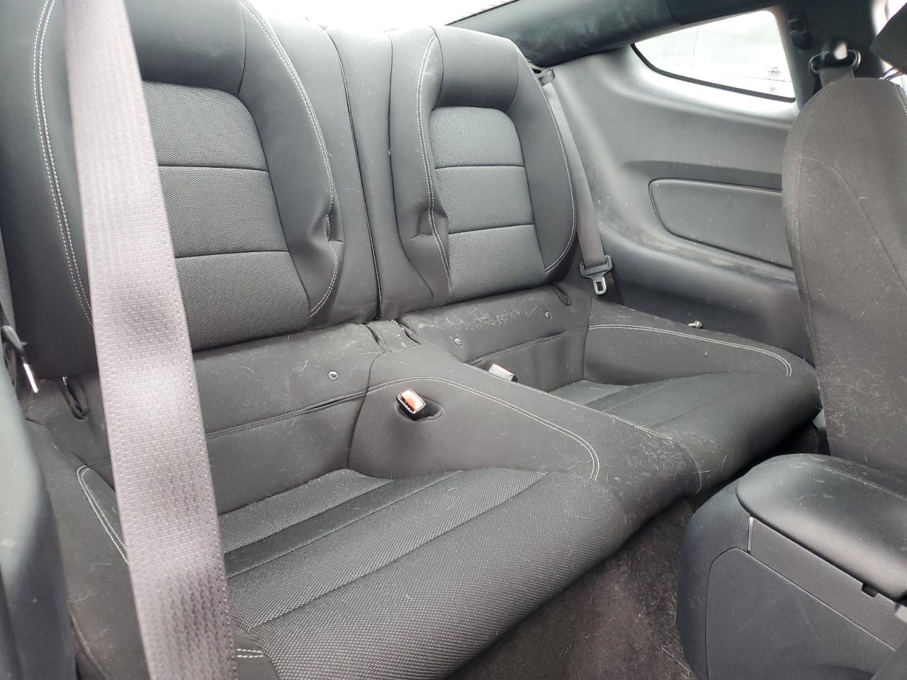 1FA6P8AM2F5305944 2015 Ford Mustang