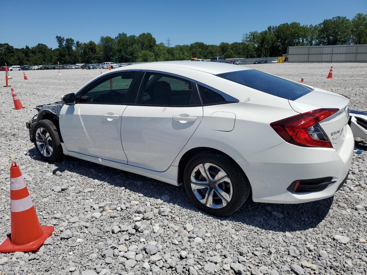 19XFC2F56JE025302 2018 Honda Civic Lx