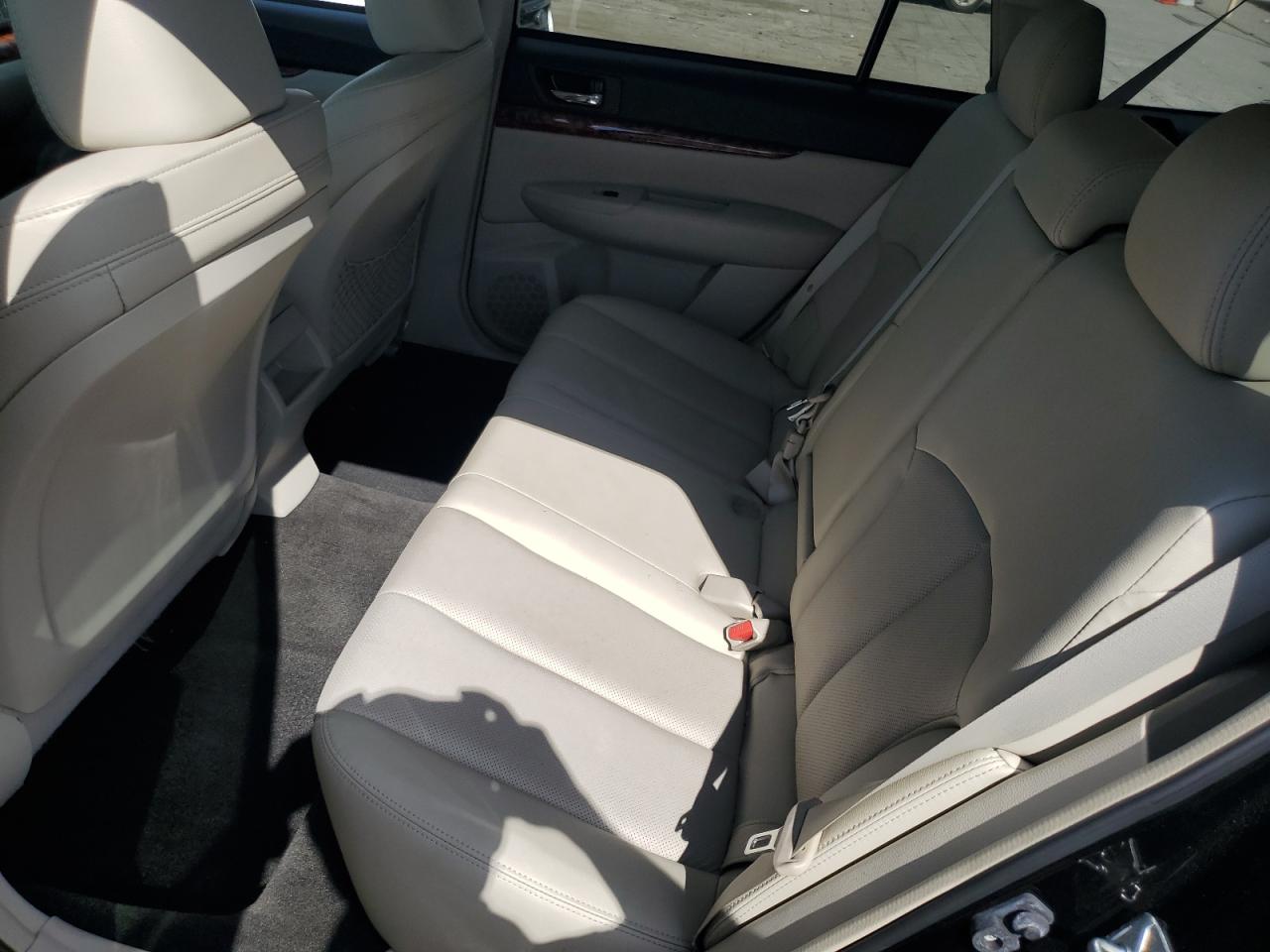 4S4BRBJC5C3264929 2012 Subaru Outback 2.5I Limited