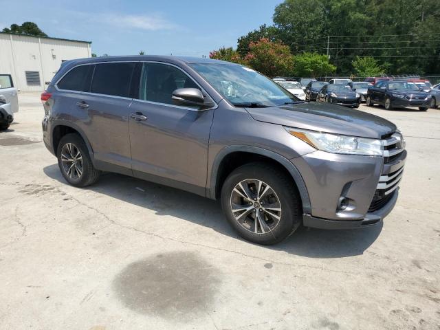 VIN 5TDZARFH3KS057234 2019 Toyota Highlander, LE no.4