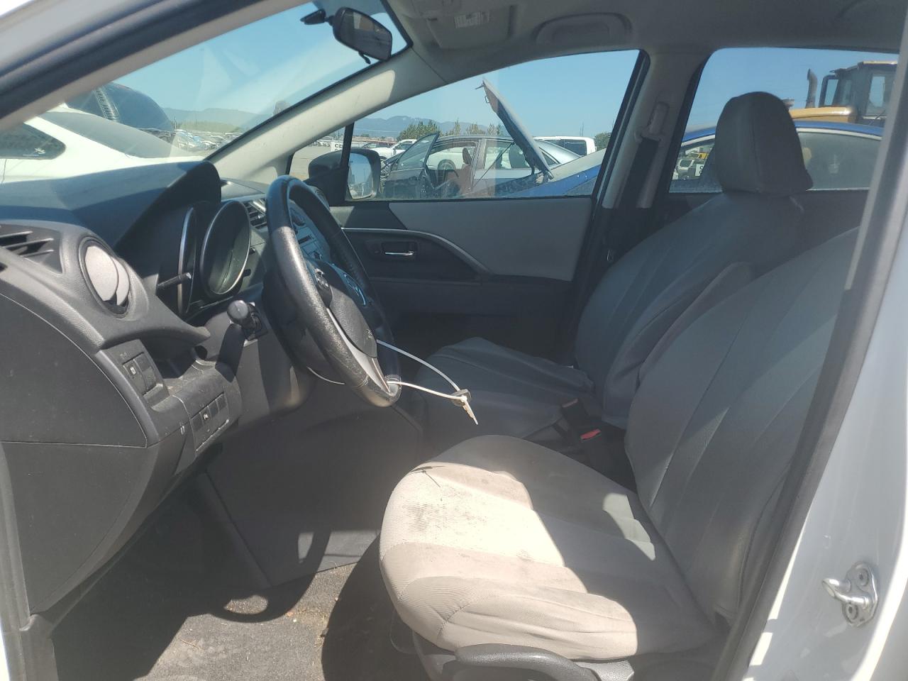 JM1CW2CL3D0150882 2013 Mazda 5