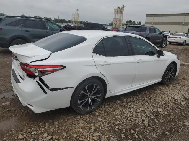 VIN 4T1B11HK5JU148281 2018 Toyota Camry, L no.3