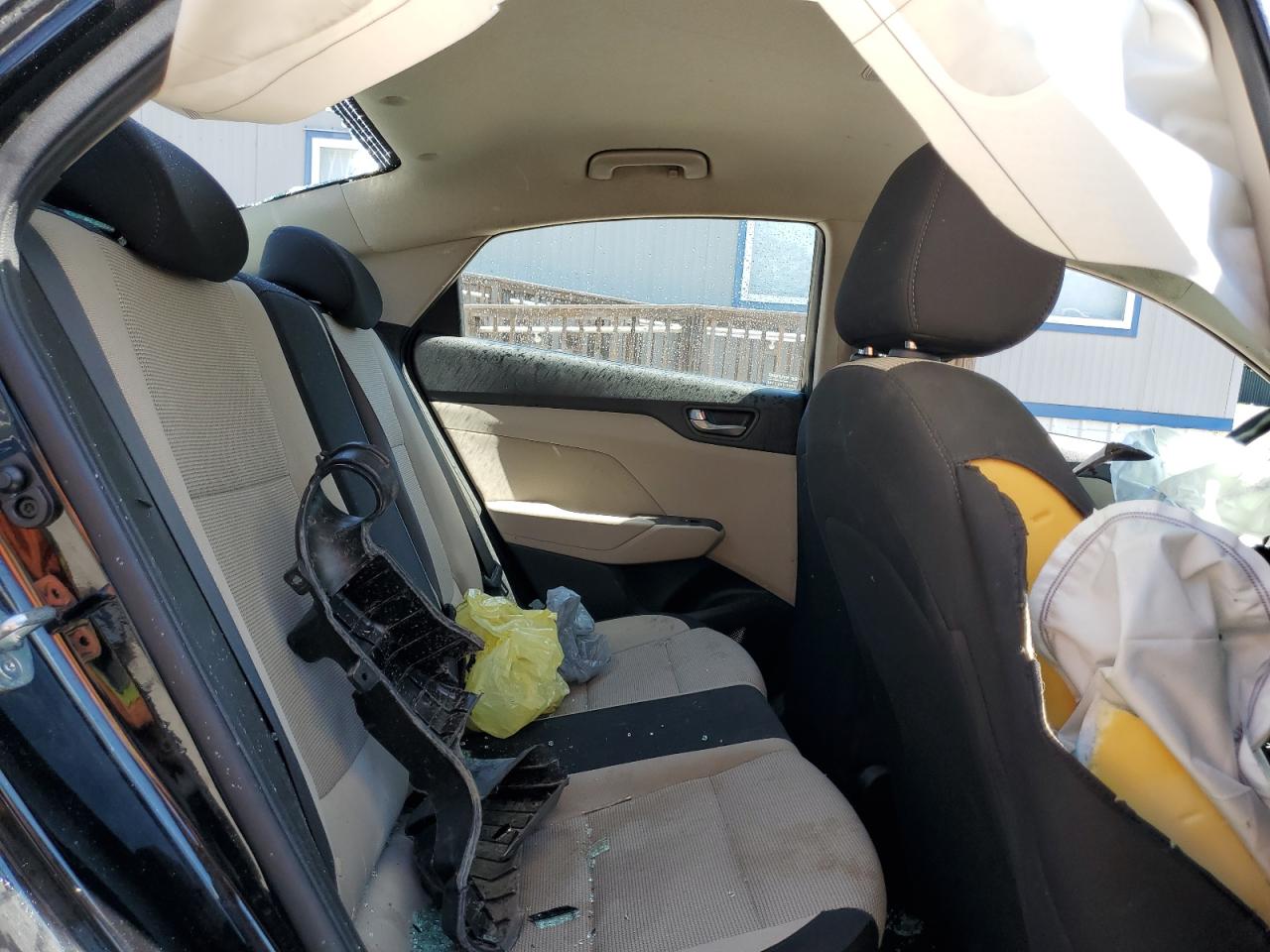 3KPC24A33KE077608 2019 Hyundai Accent Se