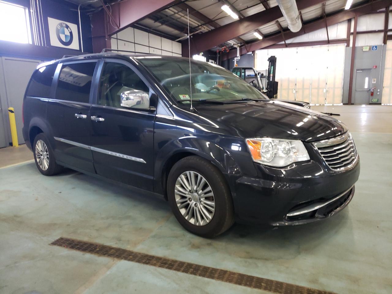 2015 Chrysler Town & Country Touring L vin: 2C4RC1CG1FR656073