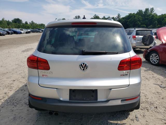 2017 Volkswagen Tiguan Wolfsburg VIN: WVGSV7AX7HK022037 Lot: 62458234