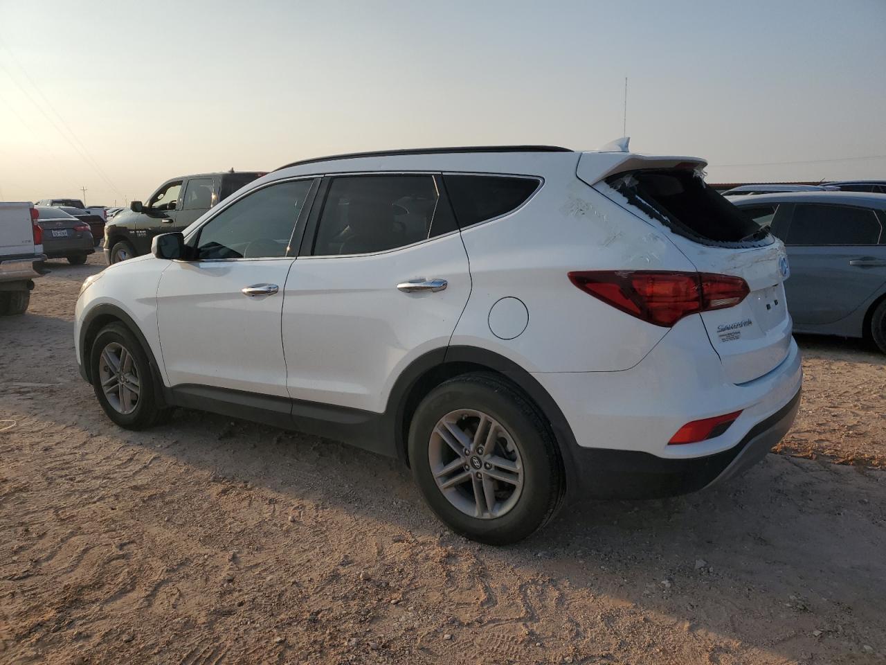 Lot #2826239584 2017 HYUNDAI SANTA FE S