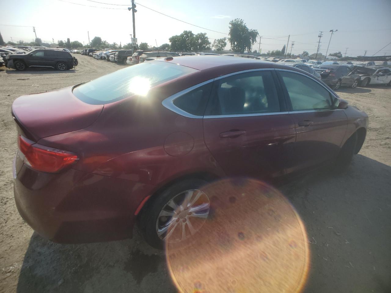 2015 Chrysler 200 Limited vin: 1C3CCCAB0FN630722