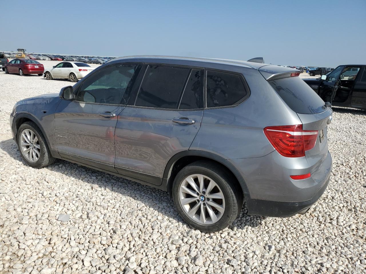 2015 BMW X3 xDrive28D vin: 5UXWY3C52F0E95677