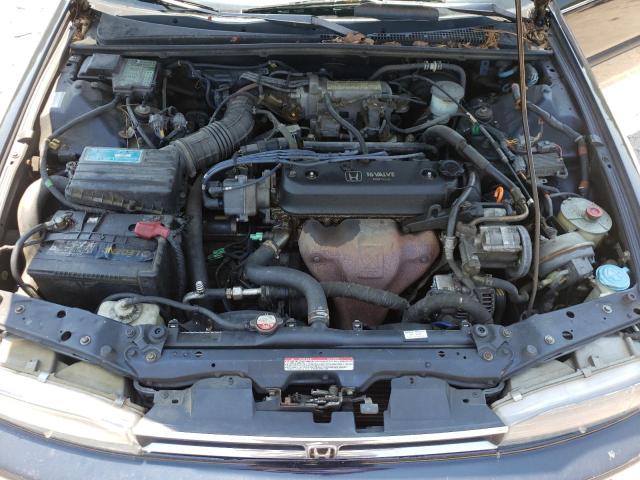 1992 Honda Accord Lx VIN: 1HGCB7658NA213106 Lot: 61721184