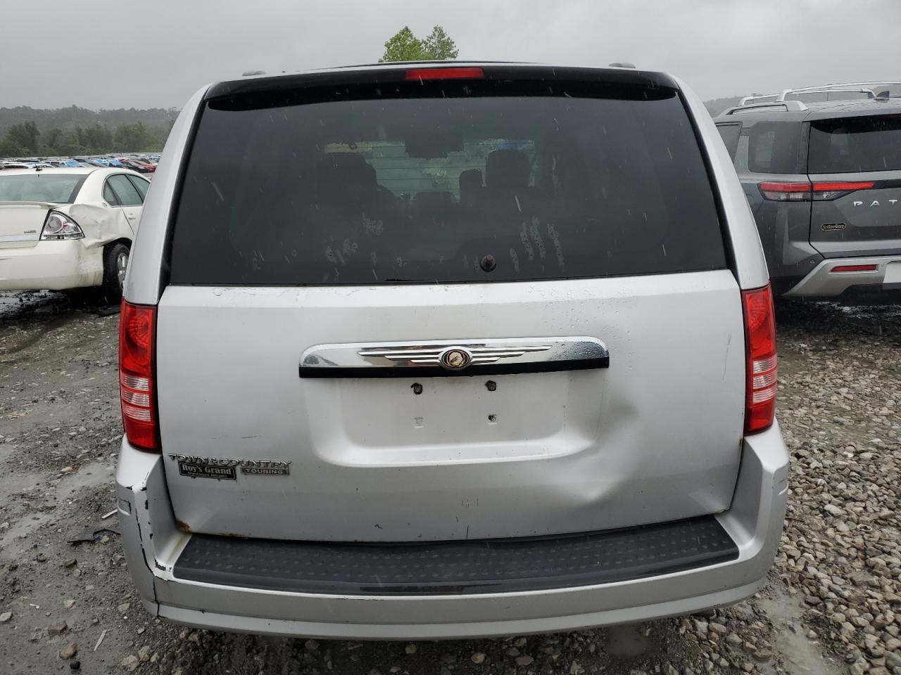 2A8HR54P48R127728 2008 Chrysler Town & Country Touring