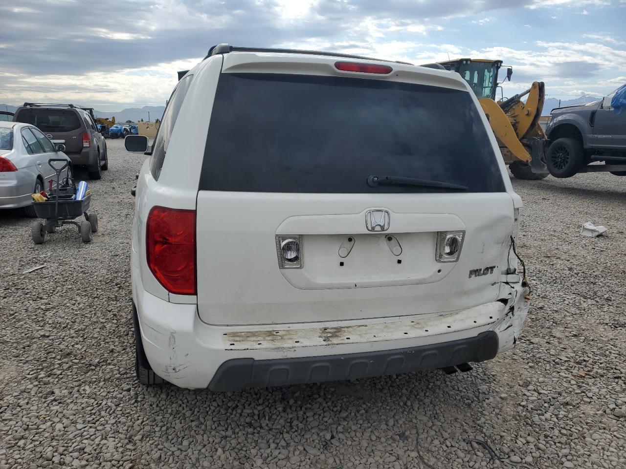 5FNYF184X4B009942 2004 Honda Pilot Ex