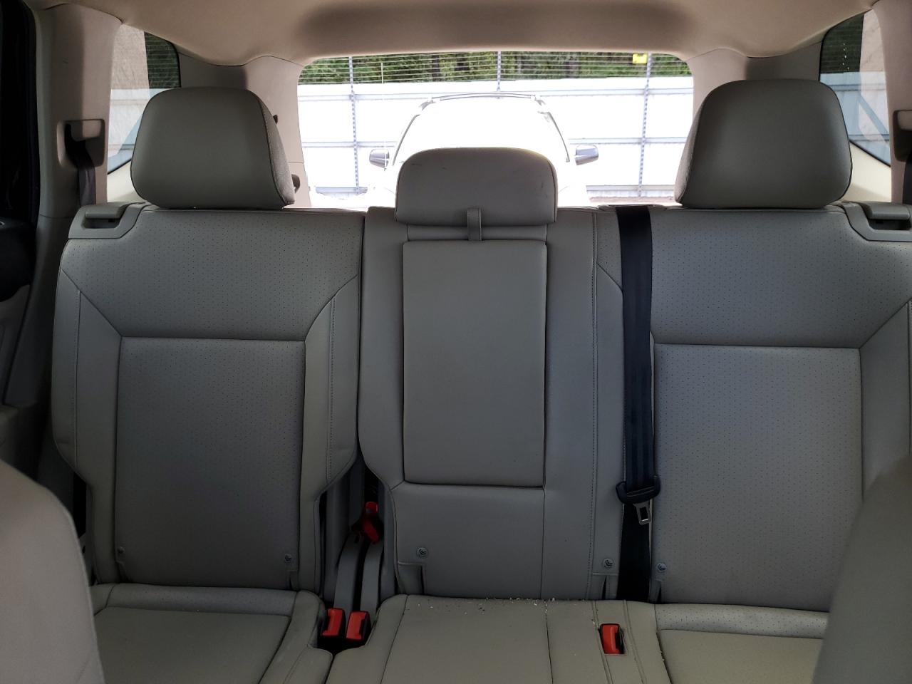 1V2FR2CA2JC529223 2018 Volkswagen Atlas Se