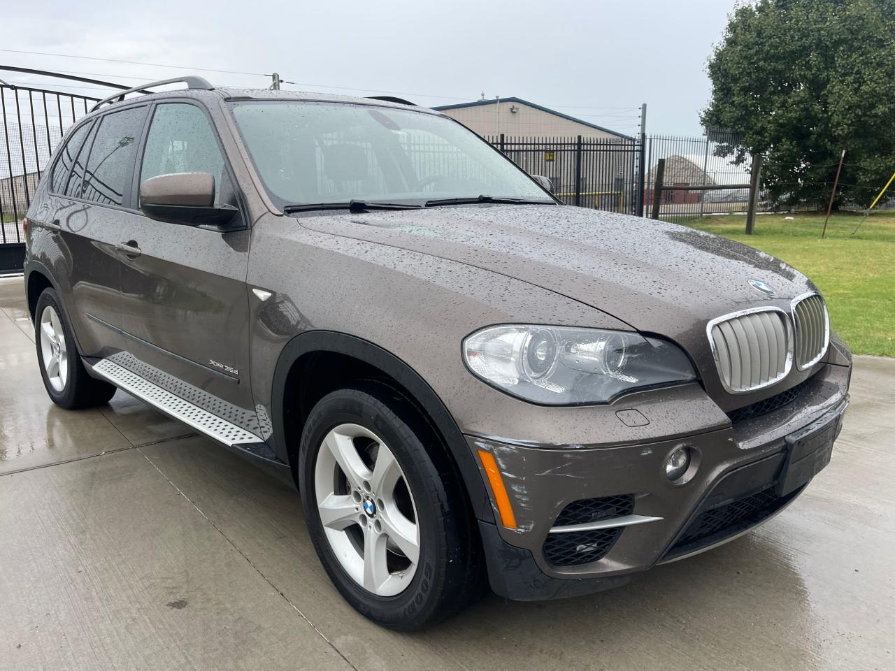 2012 BMW X5 xDrive35D vin: 5UXZW0C53CL664971