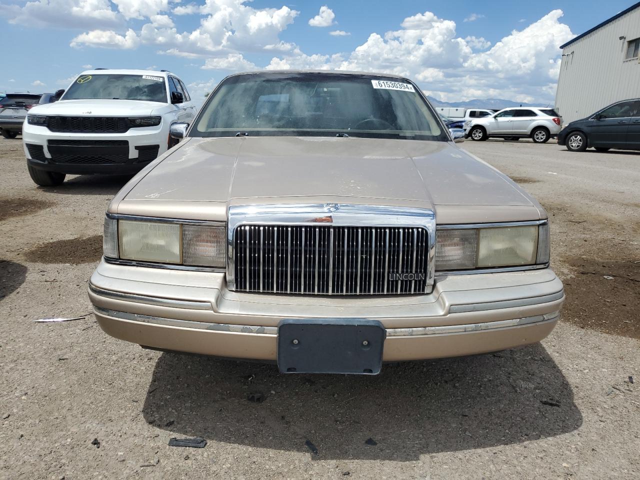 1LNLM81W3PY664688 1993 Lincoln Town Car Executive