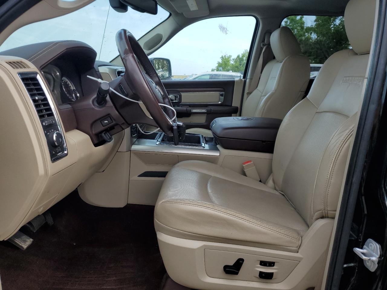 1C6RR7NT4FS537225 2015 Ram 1500 Laramie