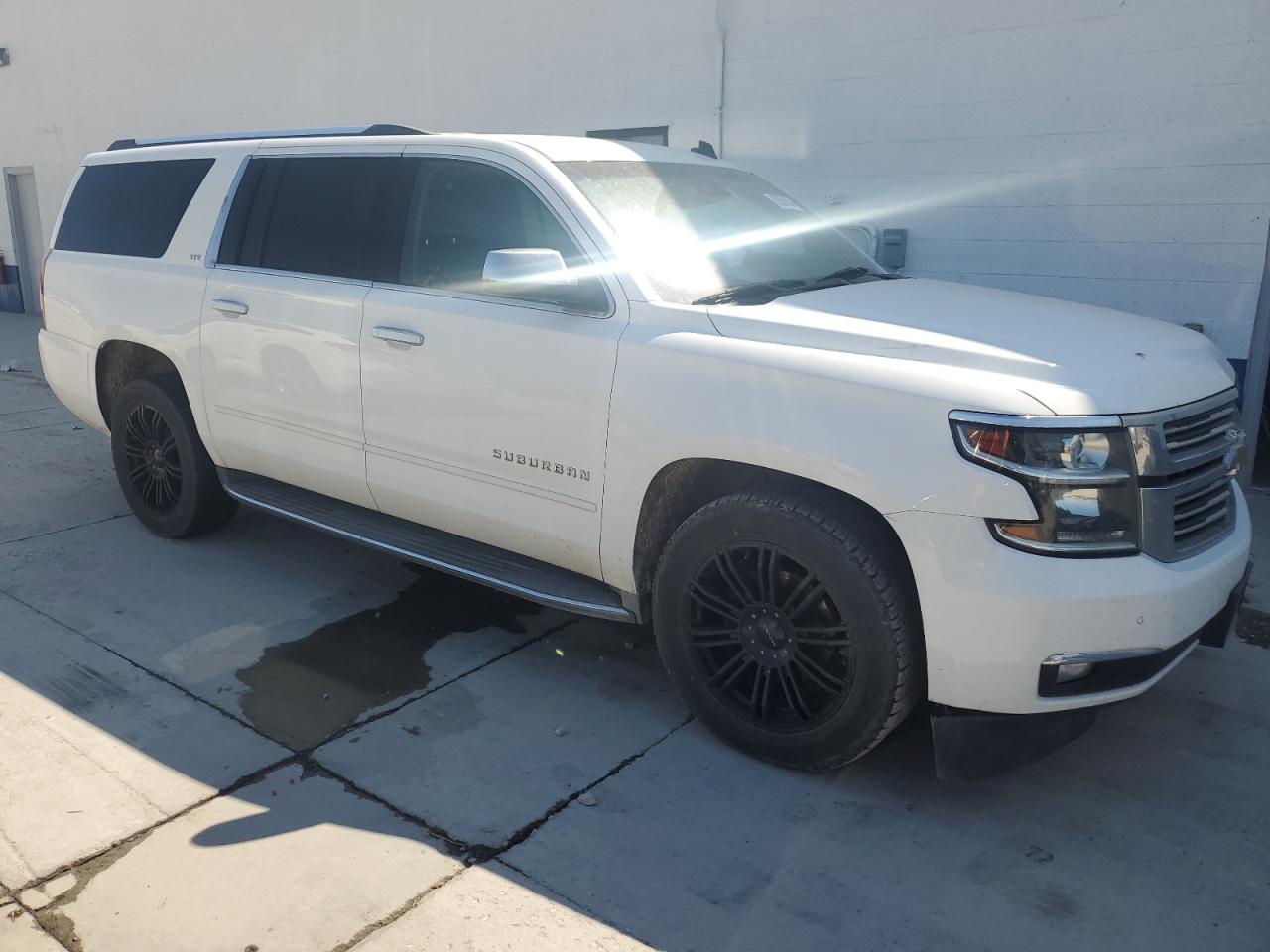 2015 Chevrolet Suburban K1500 Ltz vin: 1GNSKKKC9FR235921