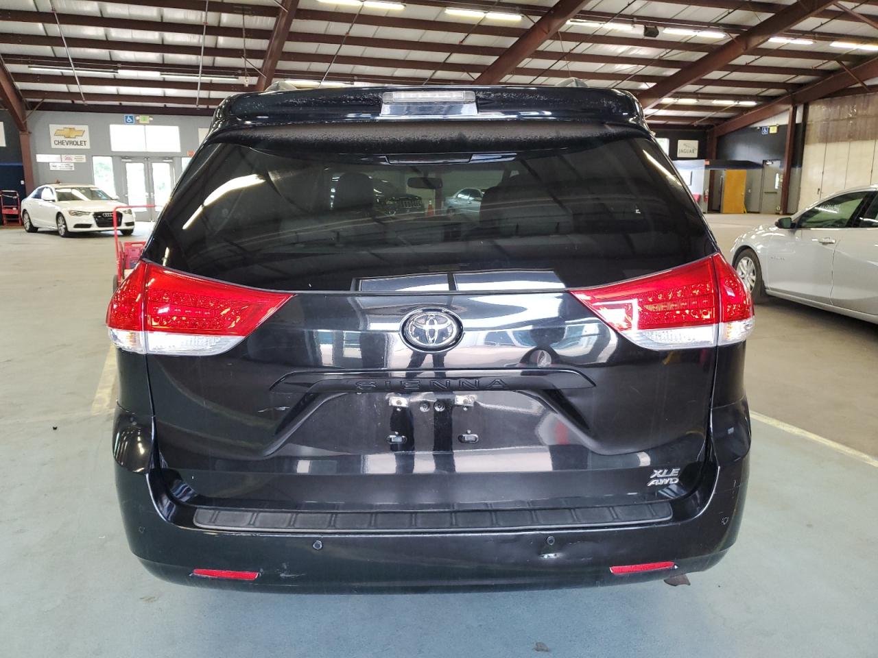 2014 Toyota Sienna Xle vin: 5TDDK3DC0ES094080